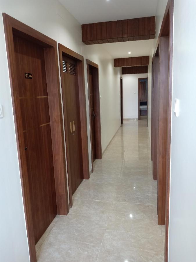 Hotel Suvarnam Residency Ahmednagar Exterior photo